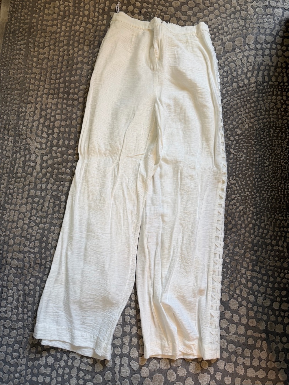 Men's White Wide-Leg Drawstring Joggers